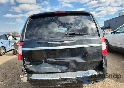 2016 Chrysler Town & Country Touring из США, поврежденный, VIN 2C4RC1BG7GR290817